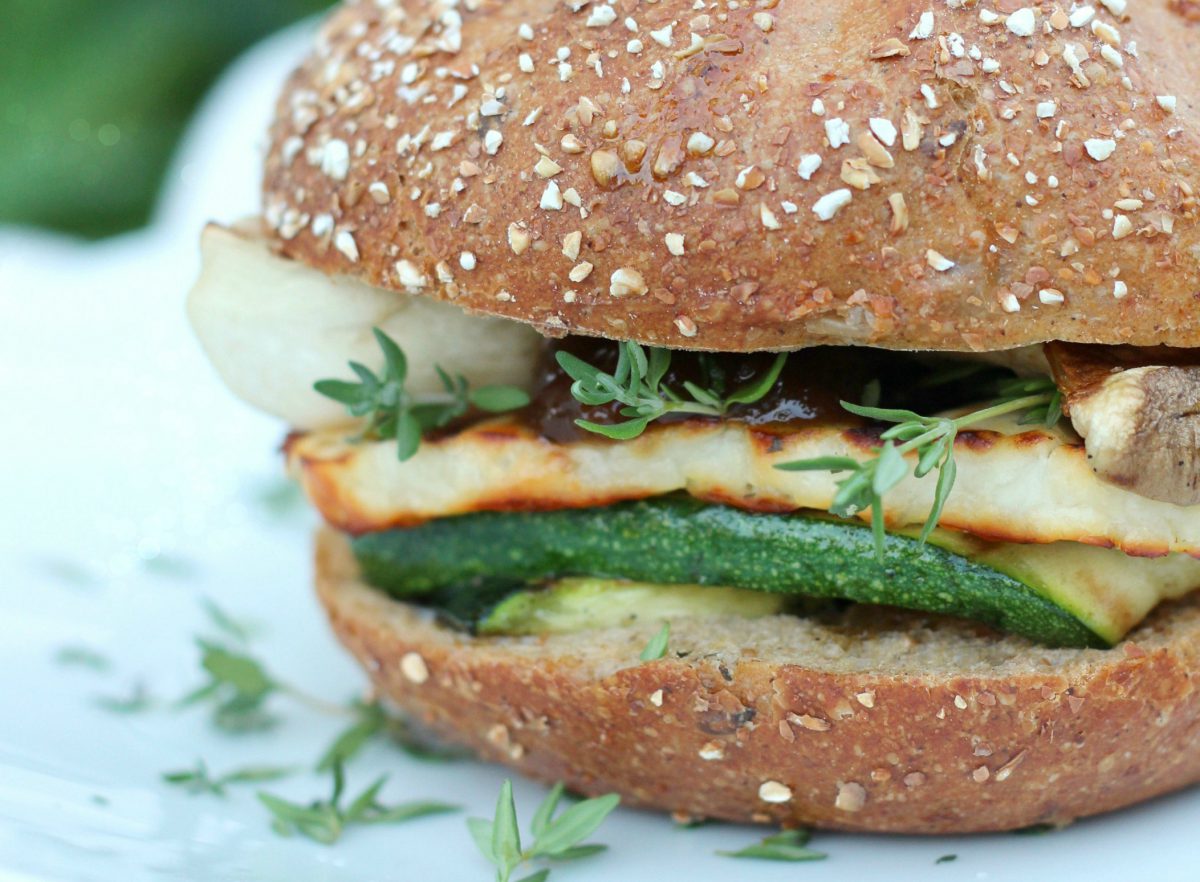 Vegetarischer Bio-Halloumi-Burger